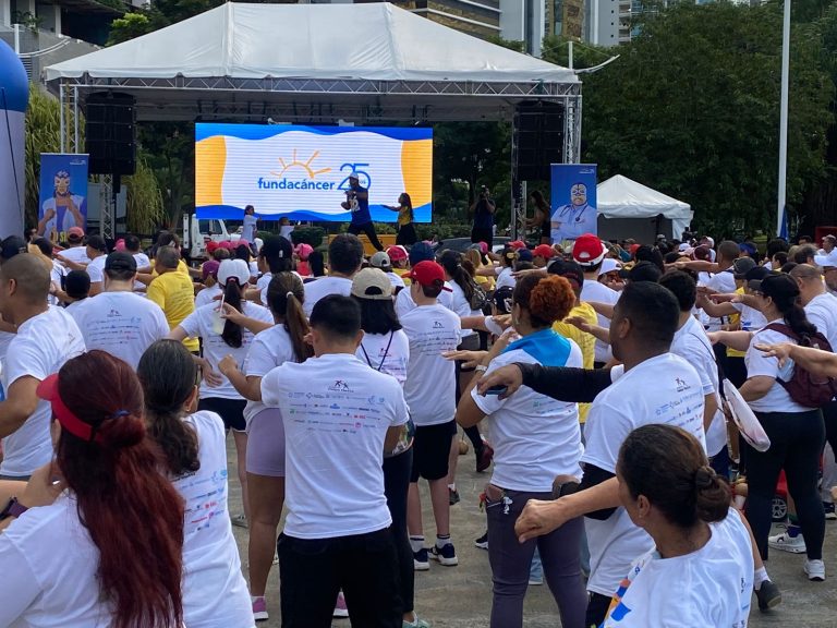 DIPROSA participa de la caminata  contra el cáncer Susie Thayer