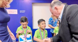 Reconocimiento a estudiantes del CAIPI-MINSA