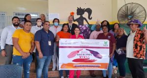 Una Cadena Humana por la No Violencia: Cerro Batea Se Une a la Lucha Contra la Violencia de Género