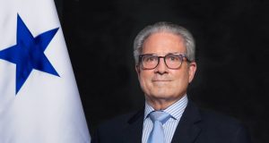 Mensaje del Ministro de Salud, Dr. Fernando Boyd Galindo, en el Día de las Madres